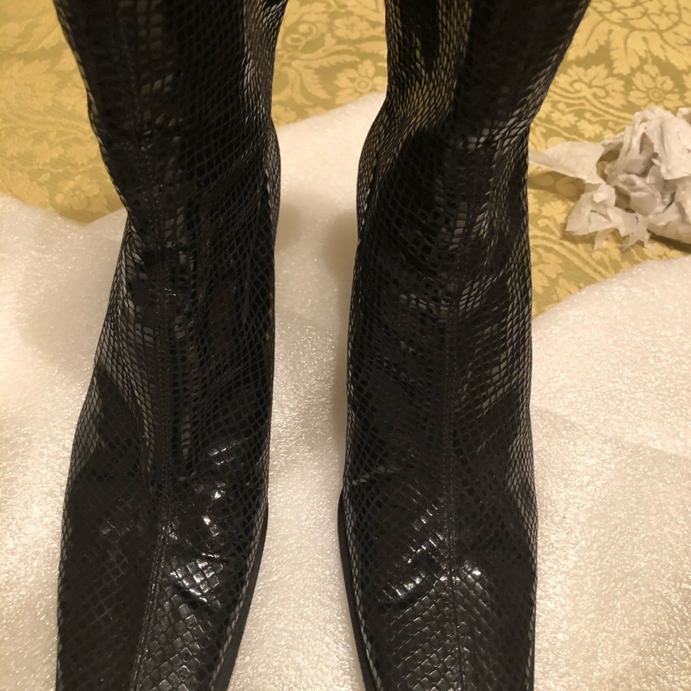 Stuart Weitzman Snake skin Ankle boots